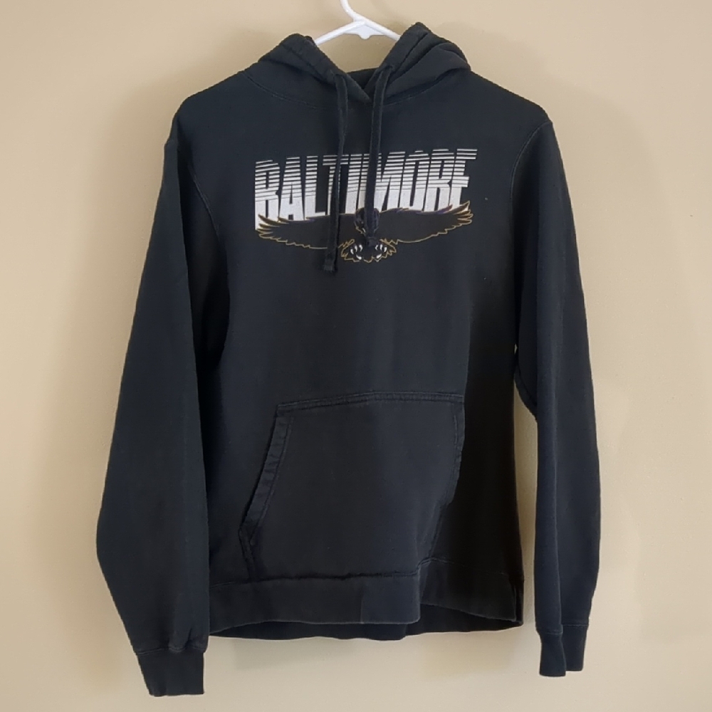 Medium Baltimore Ravens Black Hoodie Pullover Sweatshirt With Kangaroo Pocket